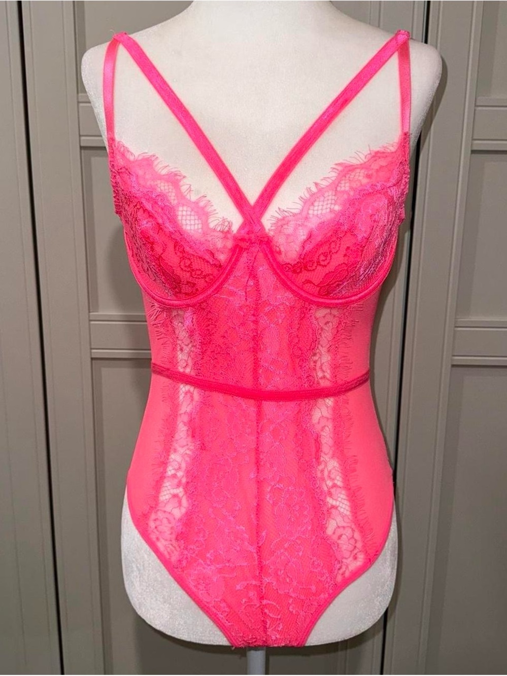 Fashion Nova Hot Pink Lace Underwire Bodysuit